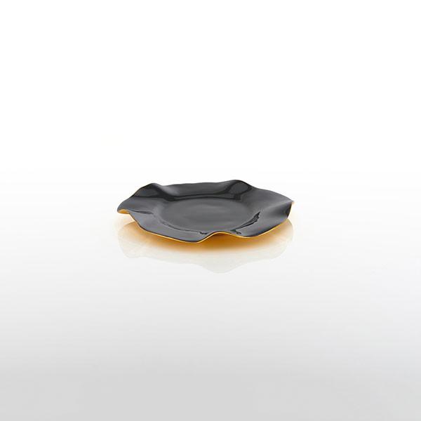 sm ruffled plate graphite